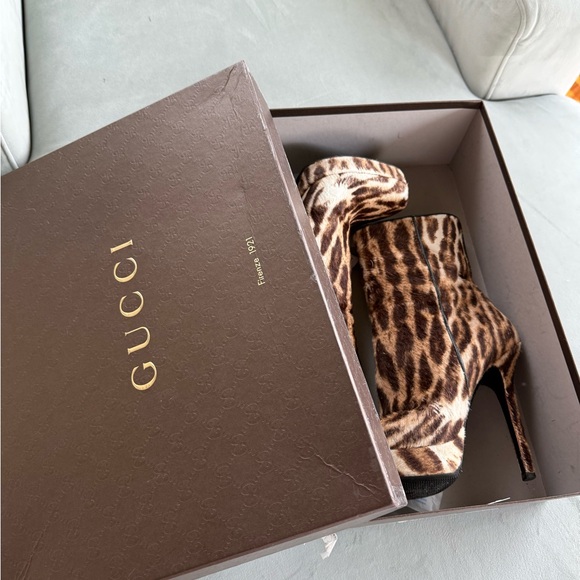 Gucci Leopard Print Ponyhair Heeled Ankle Boots, EU 37.5 - Picture 3 of 14